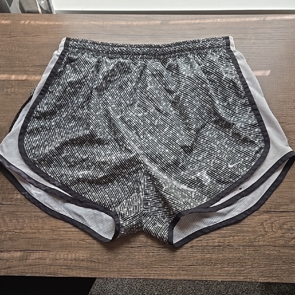 Nike Women's Black and Gray Athletic Shorts